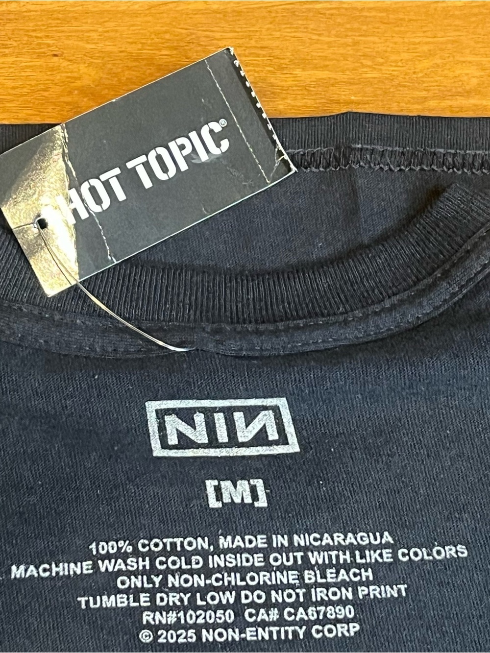 Nine Inch Nails NIN Black & White Photo Collage Graphic Band Tee Med. NWT - Picture 6 of 7